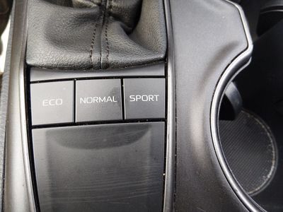 2024 Toyota Camry - Photo 17