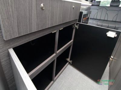 2027 Grech RV Strada-ion AWD — photo 16 view