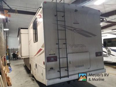 2017 Winnebago Vista - Photo 5