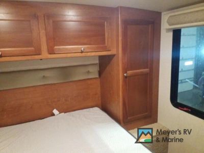 2017 Winnebago Vista - Photo 18