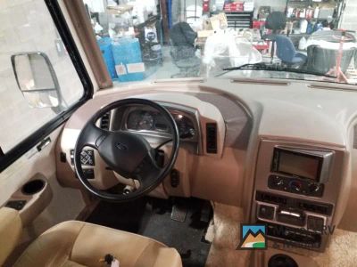 2017 Winnebago Vista - Photo 6