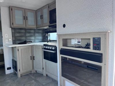 2023 Forest River RV Salem - Photo 9