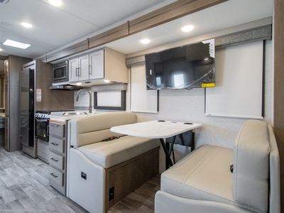 2026 Thor Motor Coach Resonate - Photo 10