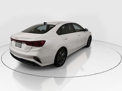 2024 Kia Forte — photo 7 view