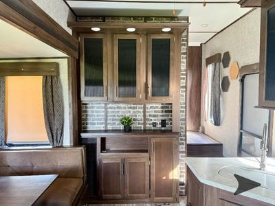 2018 Forest River RV Cherokee Arctic Wolf - Photo 12