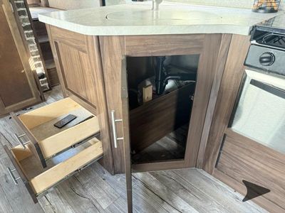 2018 Forest River RV Cherokee Arctic Wolf - Photo 35