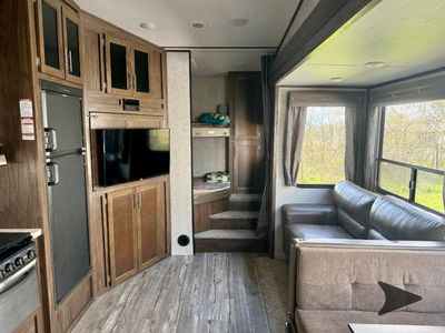 2018 Forest River RV Cherokee Arctic Wolf - Photo 10