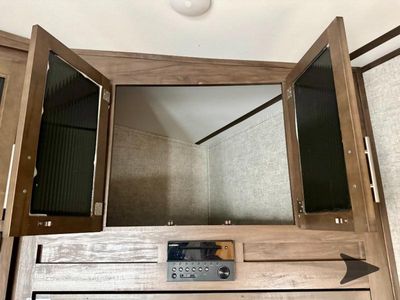 2018 Forest River RV Cherokee Arctic Wolf - Photo 27