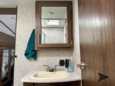 2018 Forest River RV Cherokee Arctic Wolf - Photo 43