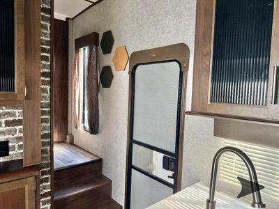 2018 Forest River RV Cherokee Arctic Wolf - Photo 37