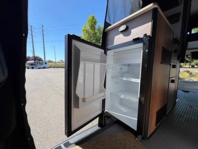 2027 Winnebago REVEL — photo 8 view