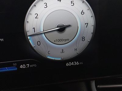 2024 Hyundai Elantra — photo 21 view