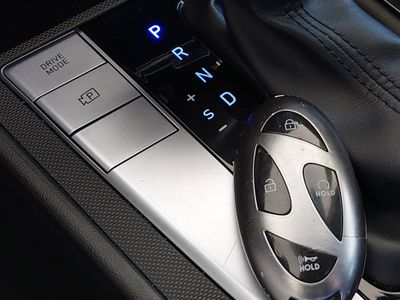 2024 Hyundai Elantra — photo 20 view