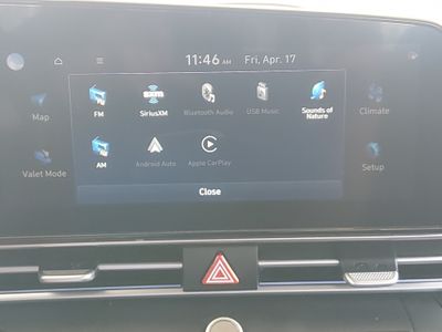 2024 Hyundai Elantra — photo 22 view