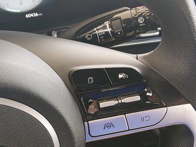 2024 Hyundai Elantra — photo 16 view
