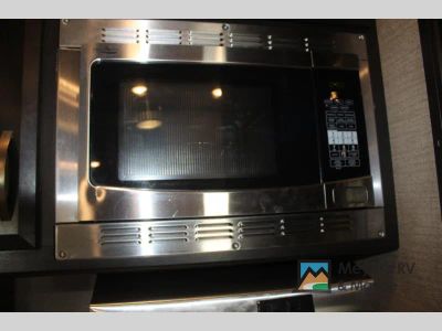 2017 Dutchmen RV Voltage - Photo 33