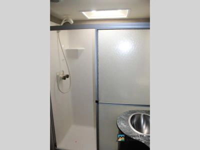 2017 Dutchmen RV Voltage - Photo 60