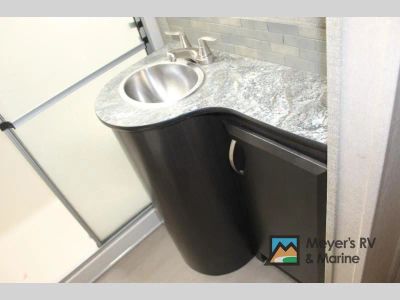2017 Dutchmen RV Voltage - Photo 57