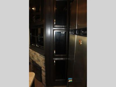 2017 Dutchmen RV Voltage - Photo 38