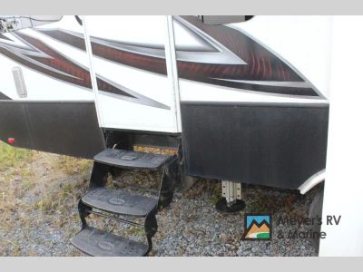 2017 Dutchmen RV Voltage - Photo 13