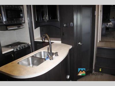 2017 Dutchmen RV Voltage - Photo 25