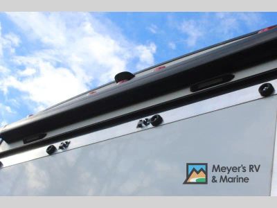 2017 Dutchmen RV Voltage - Photo 15