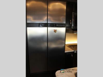 2017 Dutchmen RV Voltage - Photo 36