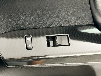 2018 Toyota RAV4 — photo 28 view