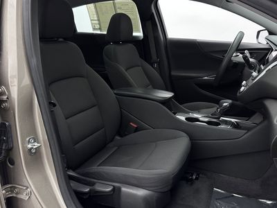 2024 Chevrolet Malibu - Photo 34