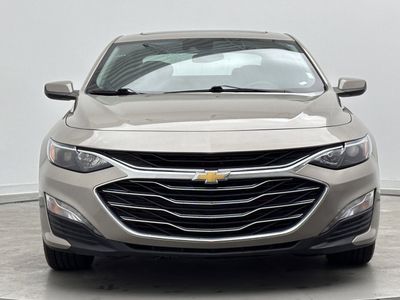 2024 Chevrolet Malibu - Photo 2