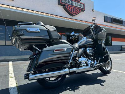 2016 Harley-Davidson CVO Road Glide Ultra - Photo 3