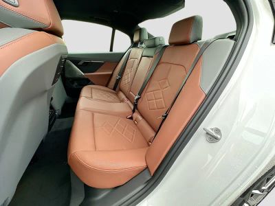 2026 BMW 5 Series — photo 19 view