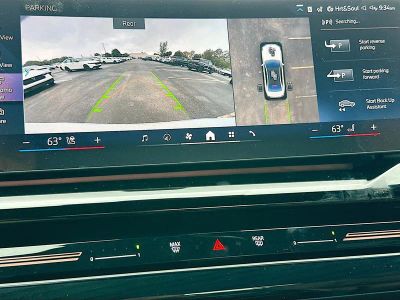 2026 BMW 5 Series — photo 11 view