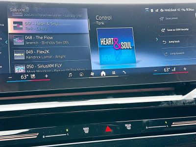2026 BMW 5 Series — photo 12 view