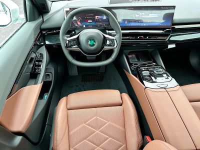 2026 BMW 5 Series — photo 17 view