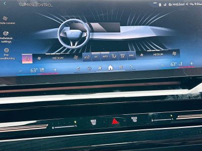 2026 BMW 5 Series — photo 13 view