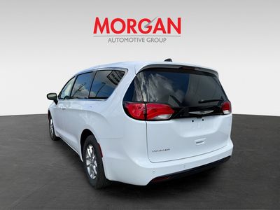 2026 Chrysler Voyager - Photo 4