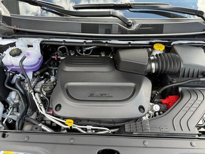 2026 Chrysler Voyager - Photo 12