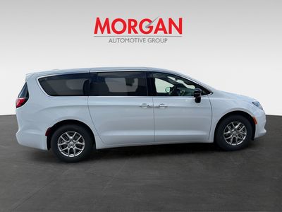 2026 Chrysler Voyager - Photo 8
