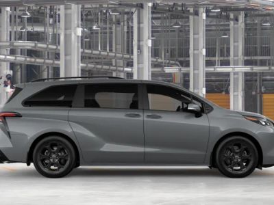 2026 Toyota Sienna — photo 12 view