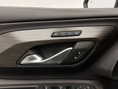 2022 GMC Terrain - Photo 11