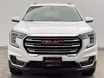 2022 GMC Terrain - Photo 2