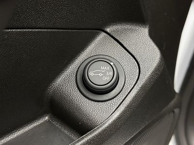 2022 GMC Terrain - Photo 12