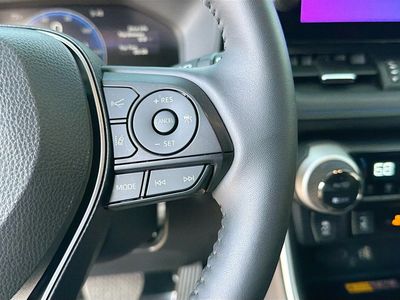 2025 Toyota RAV4 - Photo 37