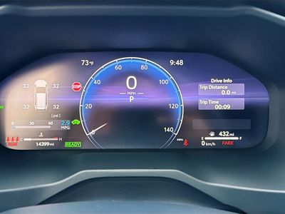2025 Toyota RAV4 - Photo 39