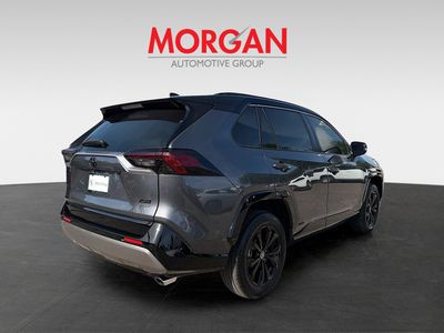 2025 Toyota RAV4 - Photo 3