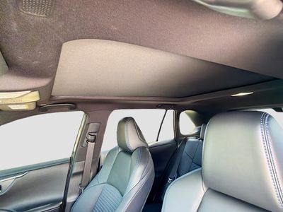 2025 Toyota RAV4 - Photo 26