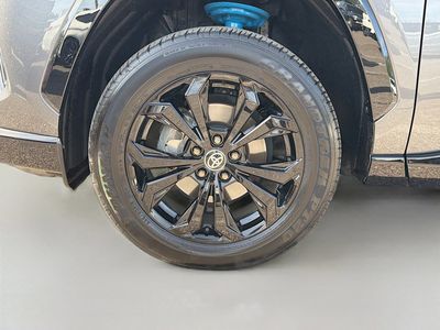 2025 Toyota RAV4 - Photo 41