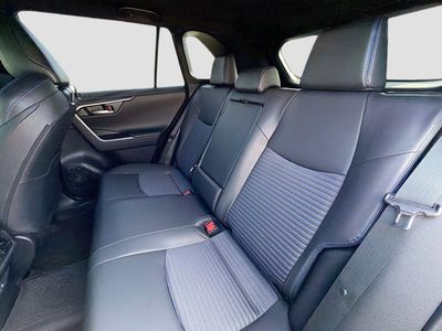 2025 Toyota RAV4 - Photo 20