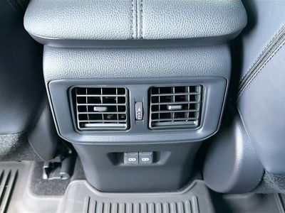 2025 Toyota RAV4 - Photo 19